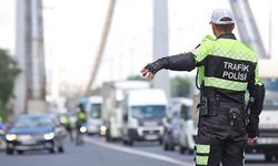Resmi Gazete'de yayımlandı: Araç sahiplerini ilgilendiren düzenleme yürürlüğe girdi! Belgeler artık elektronik olacak