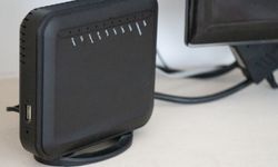 Ev internetiniz yavaşsa sebebi bu olabilir! Modemi sakın buralara koymayın: Sinyali azaltan hatalar