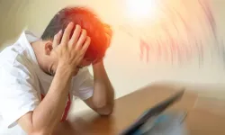 Baş ağrısı başlar başlamaz bunu yapın! Işık ve sese dikkat! Migren atağını hafifletmenin sırrı buymuş