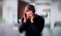 Baş dönmesi deyip geçmeyin! Masum sandığınız belirti hastanelik edebilir