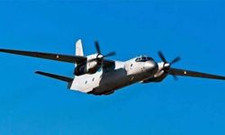 Savaş uçağı düştü: Pilot kendini fırlatarak kurtuldu