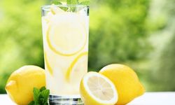 Bir limon bir portakal yetiyor! Limonata yapmak hiç bu kadar kolay olmamıştı