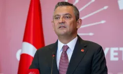 CHP’de tartışmalar sürerken Özgür Özel’den dikkat çeken mesajlar