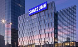 Samsung'dan katlanabilir telefon hamlesi! Yeni tasarımın ilk ipuçları geldi