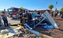 Balıkesir’de kavşakta feci çarpışma! 5 yaralı