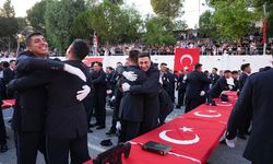 İzmir’de polis adaylarının gurur günü! 376 adayı mezun oldu