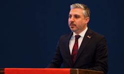 AK Partili Kayacan’dan 800 bin TL’lik sinek ilacı alımına tepki! “Balçova halkı parasının akıbetini öğrenmek zorunda”