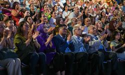 Aliağa’da sahne genç yeteneklere emanet edildi! ASEV’den yıl sonu gösterisi büyüledi