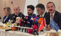 Anahtar Parti'den İzmir çıkarması! Çakır: “Türkiye ve İzmir’e büyük umut olduk”