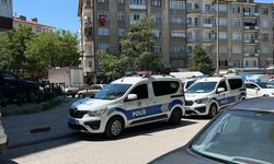 Apartman içindeki tartışma bıçaklı kavgaya dönüştü