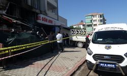 AVM'de yangın paniği: Camlar patladı, daireler tahliye edildi