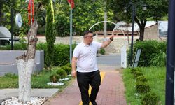 Buca’daki kafede örnek uygulama: “Marko” çalışma azmiyle takdir topluyor