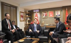 Güç, Konak İlçe Başkanlığı’nda konuştu! “Ne yaptınız alkol masasından mı kalkıp geldiniz?