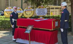 Eskişehir’de askeri törenle veda! Emekli Tümgeneral Fazıl Aydınmakina son yolculuğuna uğurlandı
