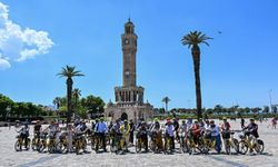 Fuarcılık dünyasının liderleri İzmir’i bisikletle keşfetti