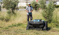 Gaziemir Belediyesi'nden teknolojik yatırım! Yeni robot göreve başladı