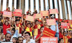 Karneni göster, Göztepe hediyeni al! Şehrimin Takımı Projesi karne döneminde meydanlarda
