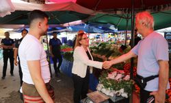 Güzelbahçe Belediyesi’nden pazar yerlerinde yerinde inceleme: Talepler tek tek dinlendi