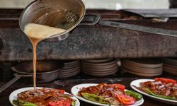 İzmir’de ünlü restoranda feci olay: Tereyağı şovu 2 yaşındaki bebeği yaktı