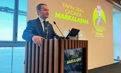 İzmir iş dünyası yapay zeka ile yeni marka dönemini konuştu! “Değişimi takip etme, yön ver”