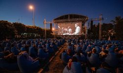İzmir'de açık havada ücretsiz sinema keyfi başlıyor! Etkinlik takvimi belli oldu