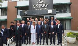 İzmir’de lezzet rekabeti! Sakatat ve yöresel lezzetler İESOB masasında yarıştı