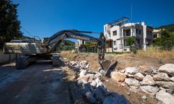 İzmir’de sel riskine karşı dev hamle! Binlerce ton taş döşendi