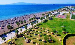 İzmir'e sadece 1 saat uzaklıkta! Ücretsiz, kum ve Mavi Bayraklı plaj arayanlara: Piknik ve sahil keyfi bir arada o rota