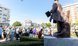 Nazım Hikmet, Karşıyaka’da anıldı