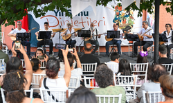 Bornova’da müzik şöleni sona erdi! Yıl sonu dinletileri büyük ilgi gördü