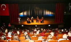 KODA’dan unutulmaz veda gecesi! Mozart’tan tangoya uzanan müzik yolculuğu büyüledi