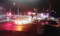Motosiklet kamyona çarptı: Genç sürücü kurtarılamadı