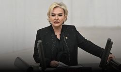 CHP'den ayrılan Nimet Özdemir AK Parti'ye katıldı! Rozetini Cumhurbaşkanı Erdoğan taktı