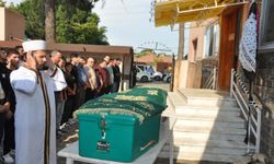 Karşıyaka’da hayatını kaybeden ortaokul öğrencisi son yolculuğuna uğurlandı!