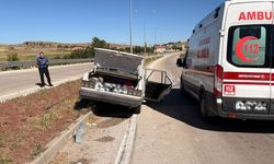 Otomobil minibüse arkadan çarptı: 8 kişi yaralandı