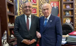 CHP'li Sezgin Tanrıkulu'ndan Devlet Bahçeli'ye makamında ziyaret!