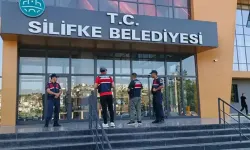 Silifke Belediyesi'ne rüşvet soruşturması! Belediye Başkanı dahil 9 kişi tutuklandı