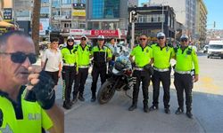 Telsizden son anons: Efsane polisin vedası İzmir’de duygusal anlar yaşattı