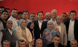 Tire'de mahalle buluşması! AK Parti Teşkilatı Akmescit'te vatandaşlarla bir araya geldi