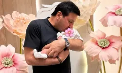 Ünlü şarkıcıdan sürpriz haber: Dede oldu!