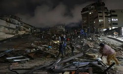 39 saniye arayla gelen 7.2 ve 7.5 büyüklüğünde iki büyük deprem