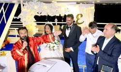 Yeni düğün trendi: Tiyatral nikah!