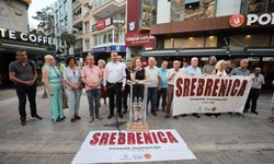 31 yıl geçti, acı dinmedi! Konak'ta Srebrenitsa Katliamı anıldı