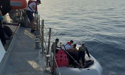 İzmir açıklarında iki ayrı operasyon! 46 düzensiz göçmen yakalandı ve kurtarıldı