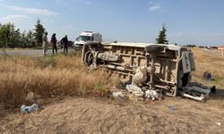 Konya'da tarım işçilerini taşıyan minibüs devrildi!7'si çocuk 17 kişi yaralandı
