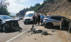 Kafa kafaya çarpıştılar! 10 kişi yaralandı