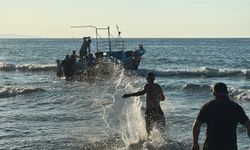 Tekne alabora oldu! Aynı aileden 2 kişi hayatını kaybetti, 1 kişi kayıp