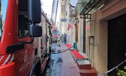 Restoranda yangın paniği! Yükselen dumanlar ekipleri harekete geçirdi