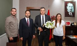 AK Parti’den Kaymakam Yakuta’ya "hayırlı olsun" ziyareti! Tire’de yeni dönem mesajı verildi