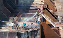 Aliağa’da Gemi Söküm Tesis'inde korkutan yangın! İzmir İtfaiyesi zamanla yarıştı